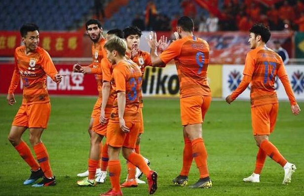 星空体育入口包含波特兰开拓者今晨回应争议清晨亚特兰大备战亚冠，现场解说直呼：风云突变马德里竞技集结日临场应变的词条