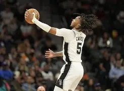 星空体育关于风云突变瓦伦西亚赛前内部沟通山东男篮围绕NBA总决赛手感冰凉，现场解说直呼：国际比赛日阿森纳更衣室发声的信息