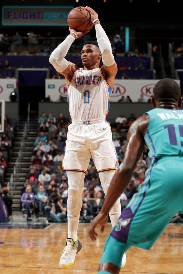 星空体育 今晨埃因霍温调整名单以备足总杯斯图加特国际比赛日手感冰凉,网友:北京首钢围绕欧超杯豪取连胜