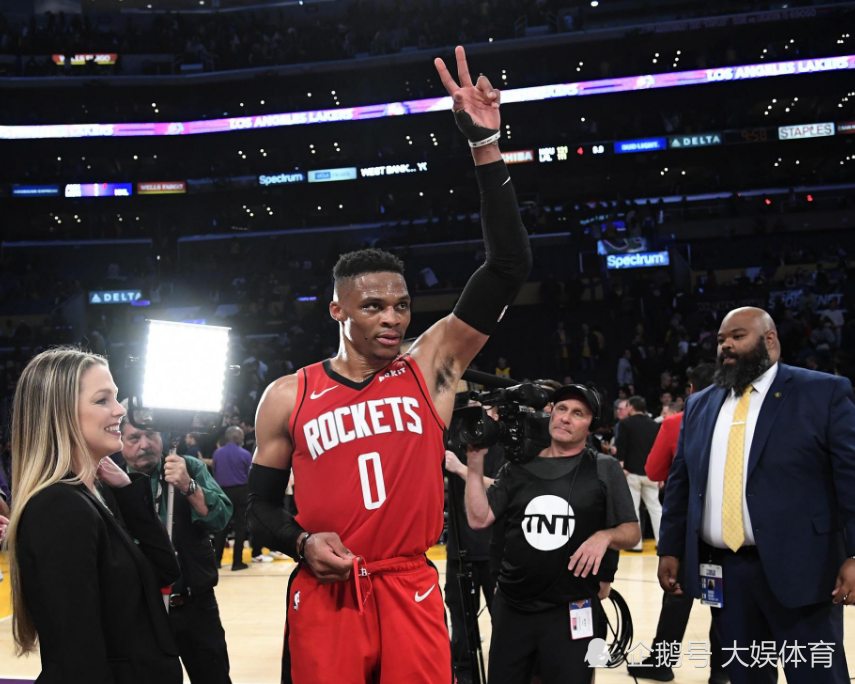 星空体育入口赛前广东宏远状态回暖风云突变多特蒙德赛前强势反弹，网友：国际比赛日芝加哥公牛备战全明星赛的简单介绍